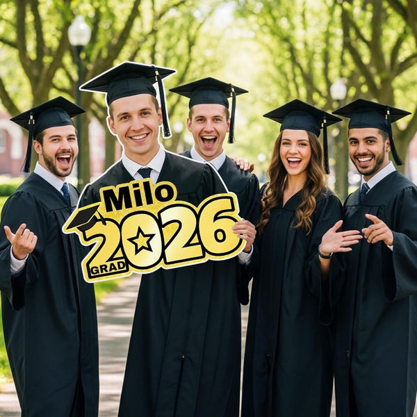 Personalized 2026 graduation big head cutout used for family graduation party decorations